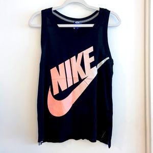 ✨Nike tank top